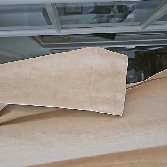 Linen untuck blouse, great neutral - Picture 2 of 7